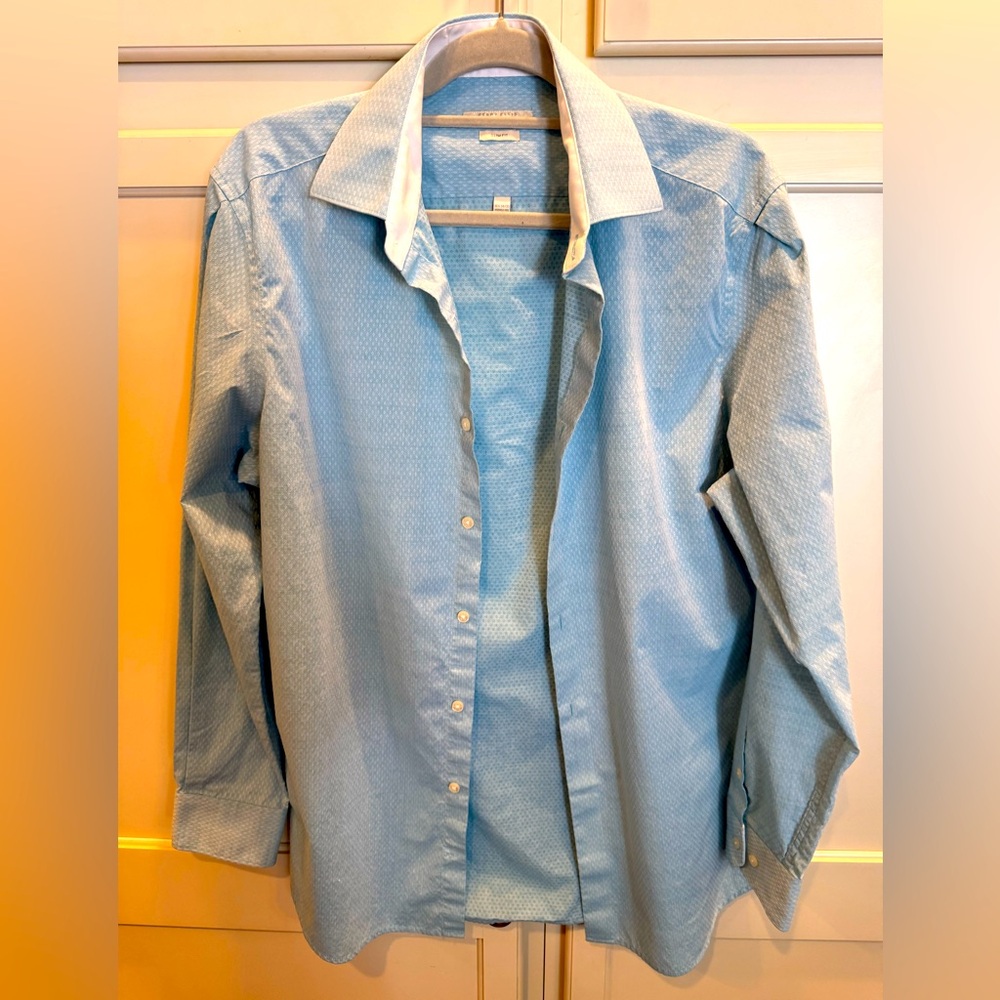 Perry Ellis light Blue Button-Up Shirt